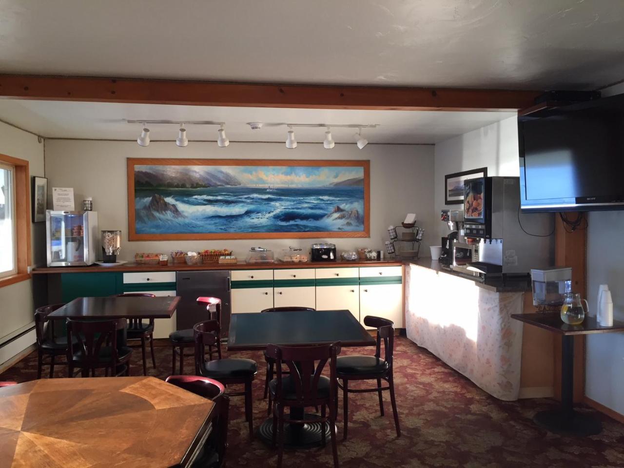Captain'S Choice Motel Haines 外观 照片