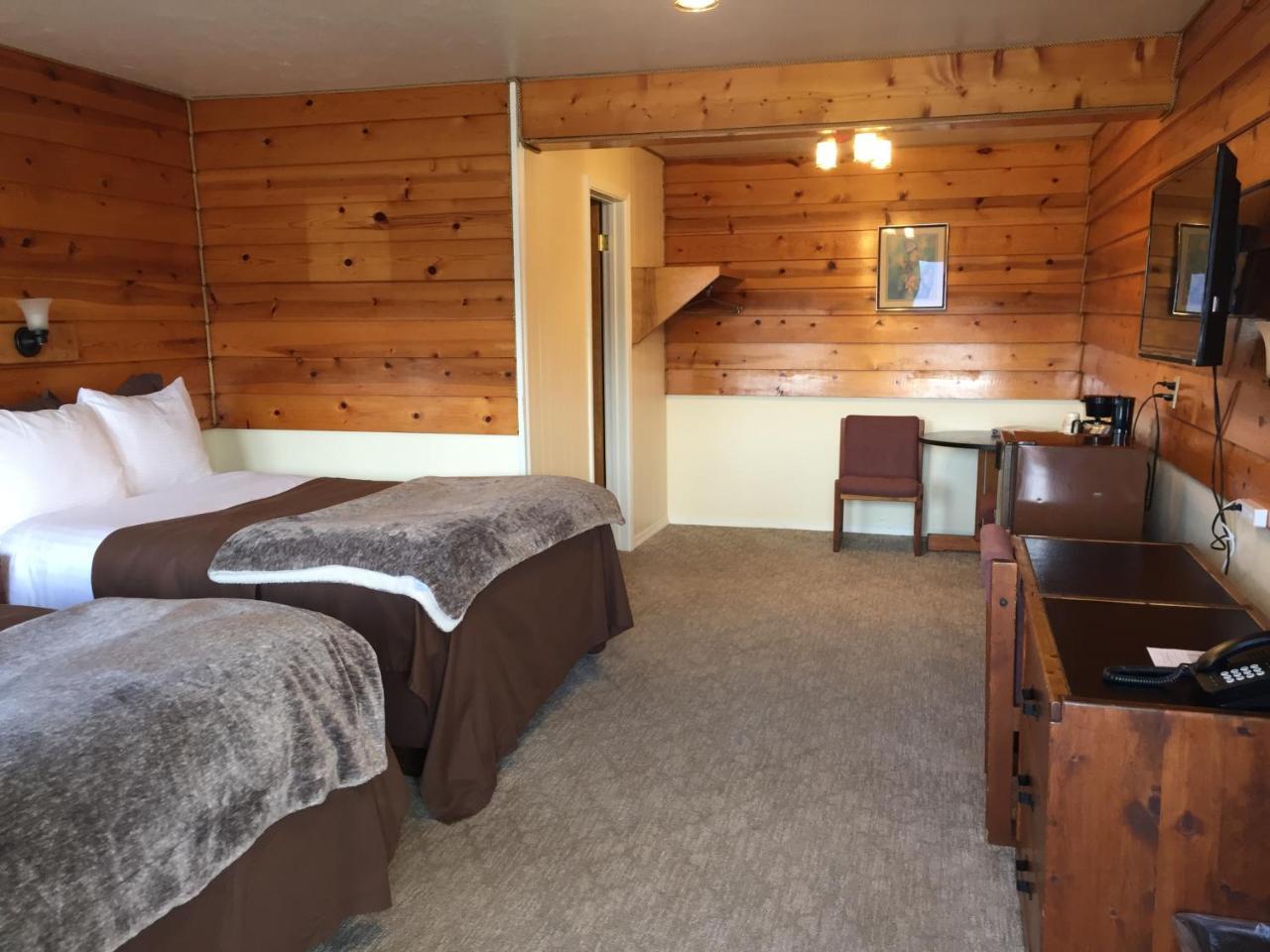 Captain'S Choice Motel Haines 外观 照片