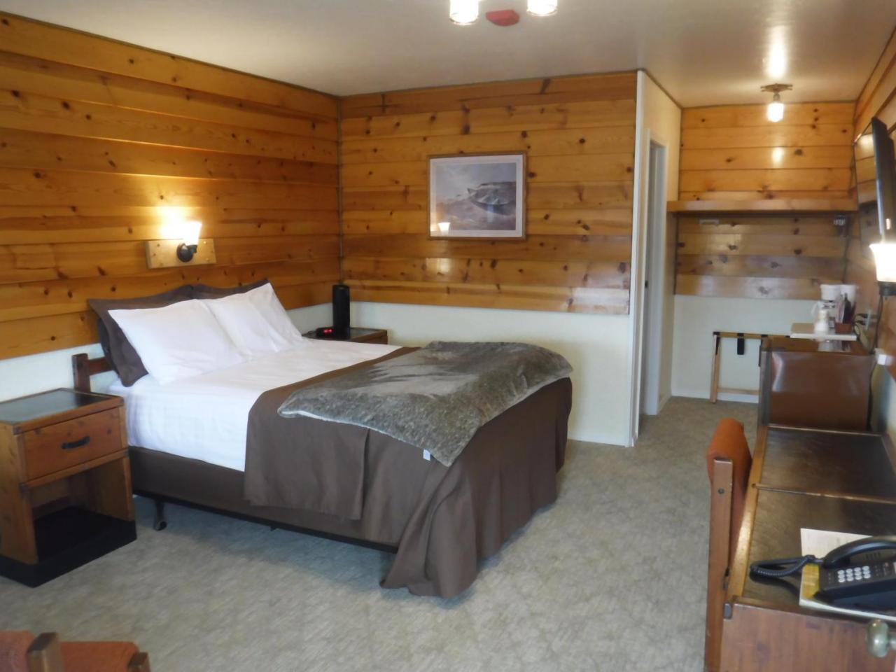 Captain'S Choice Motel Haines 外观 照片