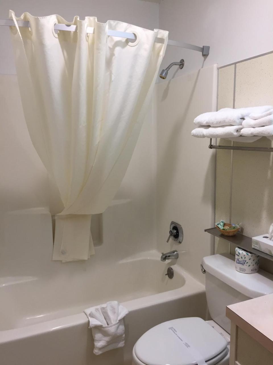 Captain'S Choice Motel Haines 外观 照片